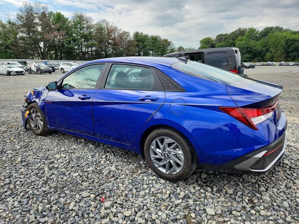 2024 HYUNDAI ELANTRA