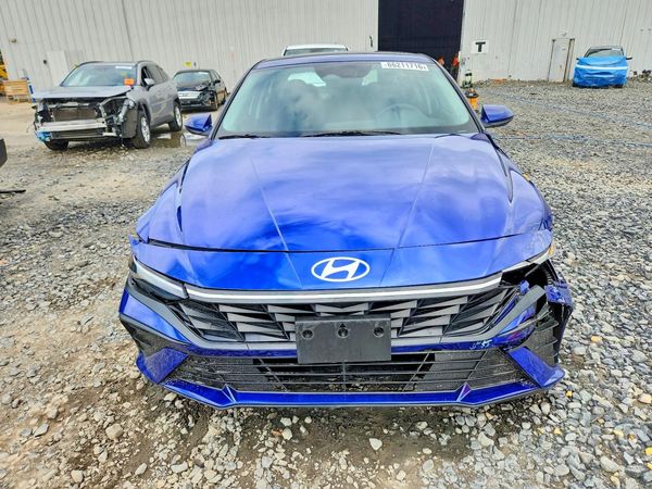 2024 HYUNDAI ELANTRA
