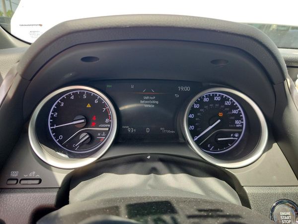 2023 TOYOTA CAMRY XLE