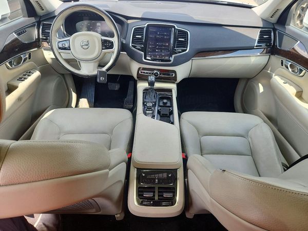 2016 VOLVO XC90 SV42 Momentum — CKPT