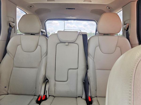 2016 VOLVO XC90 SV42 Momentum — SUVN