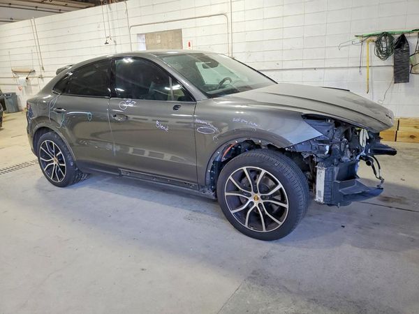 2020 PORSCHE CAYENNE E-Hybrid Coupe