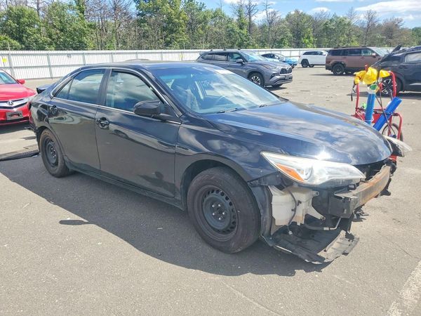 2016 TOYOTA CAMRY SOLA Hybrid — Passenger 3/4