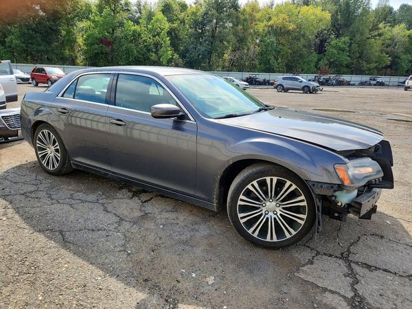 2013 CHRYSLER 300 300S V6