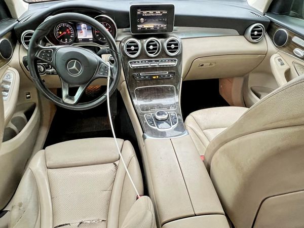 2019 MERCEDES-BENZ GLC-CLASS GLC300 — CKPT