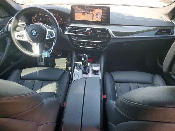 2023 BMW M550XI
