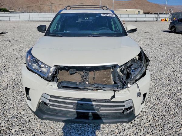 2018 TOYOTA HIGHLANDER