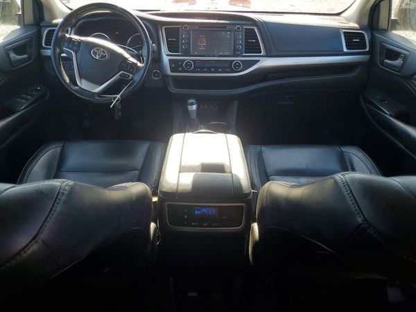 2018 TOYOTA HIGHLANDER