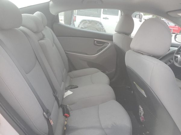 2013 HYUNDAI ELANTRA