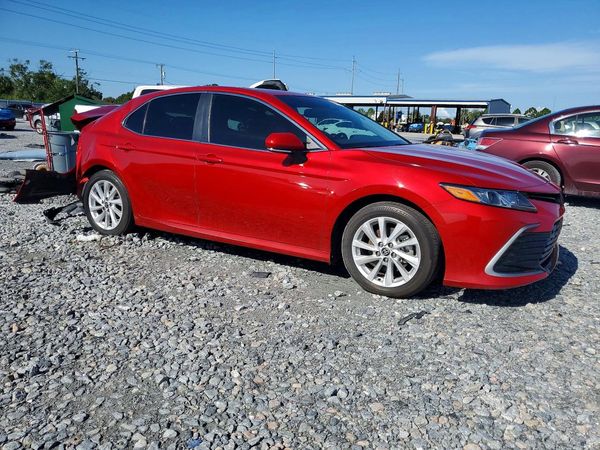 2024 TOYOTA CAMRY