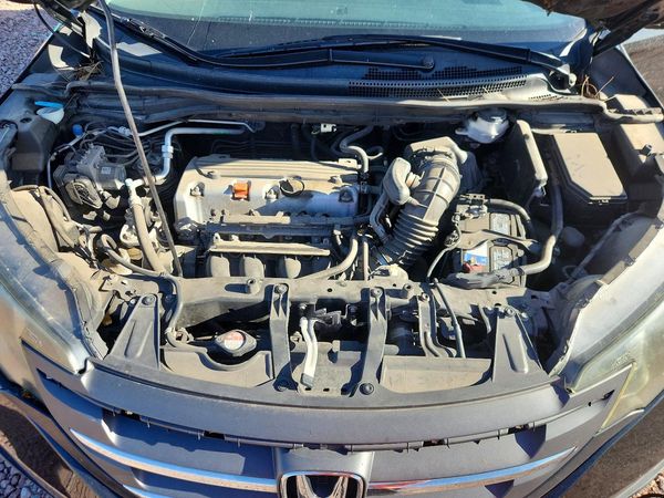 2013 HONDA CRV EX — Engine bay