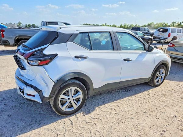 2024 NISSAN KICKS S