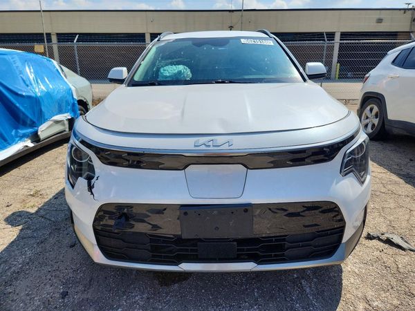 2023 KIA NIRO Wind