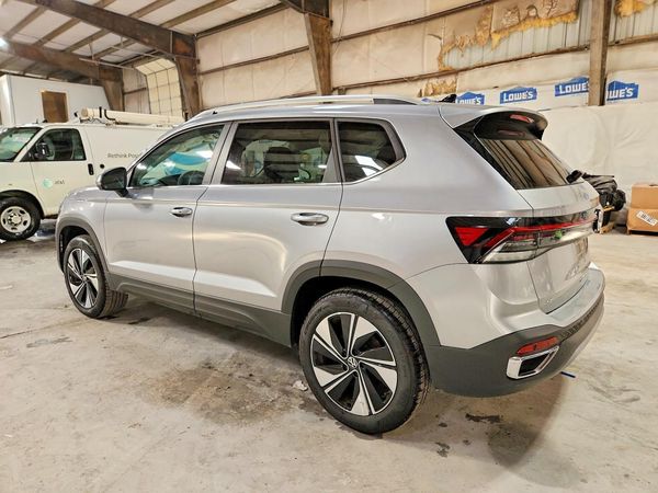 2026 VOLKSWAGEN TAOS 4Motion SE