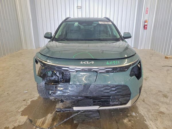2024 KIA NIRO Wind