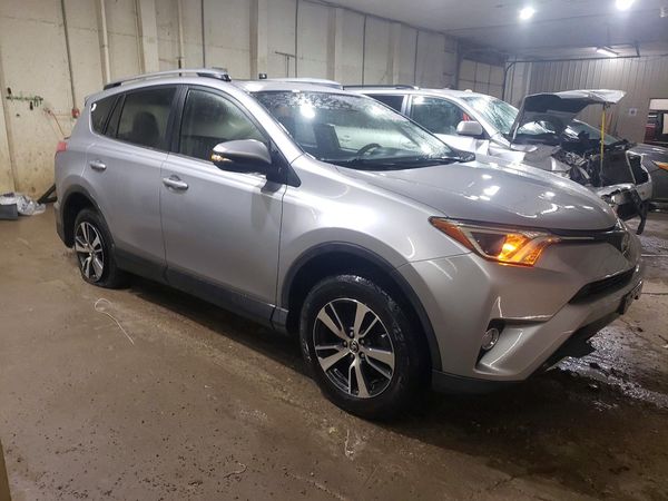2018 TOYOTA RAV4 Adventure/XLE