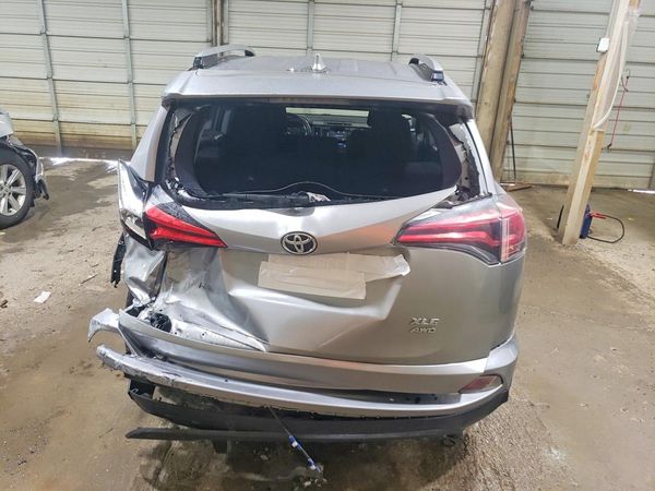 2018 TOYOTA RAV4 Adventure/XLE