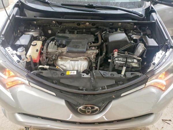2018 TOYOTA RAV4 Adventure/XLE