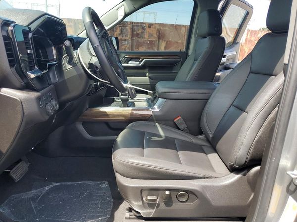 2025 CHEVROLET SILVERADO RST