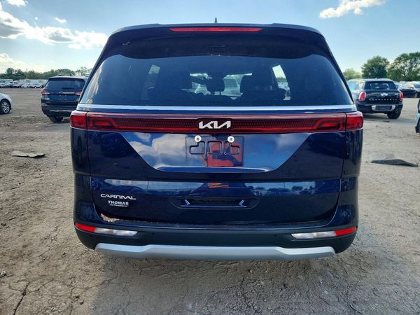 2024 KIA CARNIVAL LX, LX Seat Package