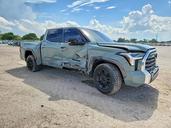2025 TOYOTA TUNDRA