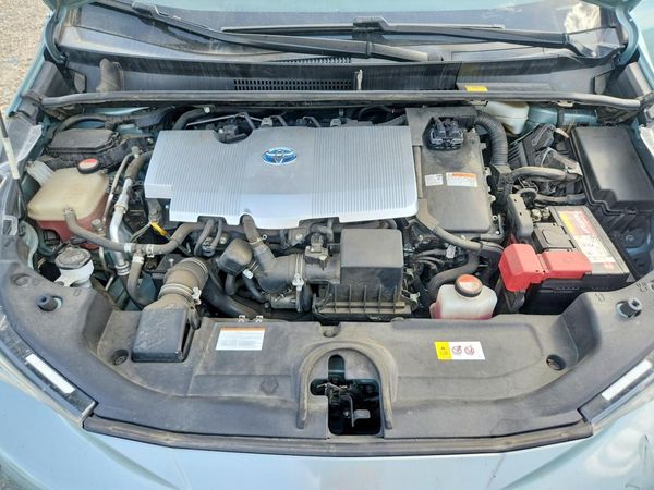 2016 TOYOTA PRIUS