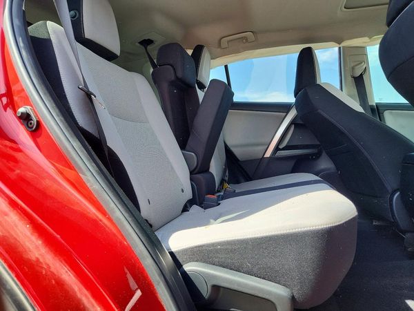 2017 TOYOTA RAV4 XLE