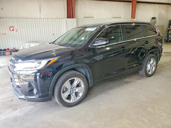 2017 TOYOTA HIGHLANDER