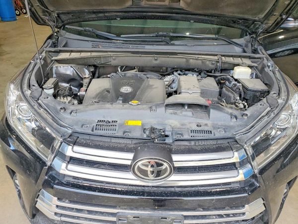 2017 TOYOTA HIGHLANDER