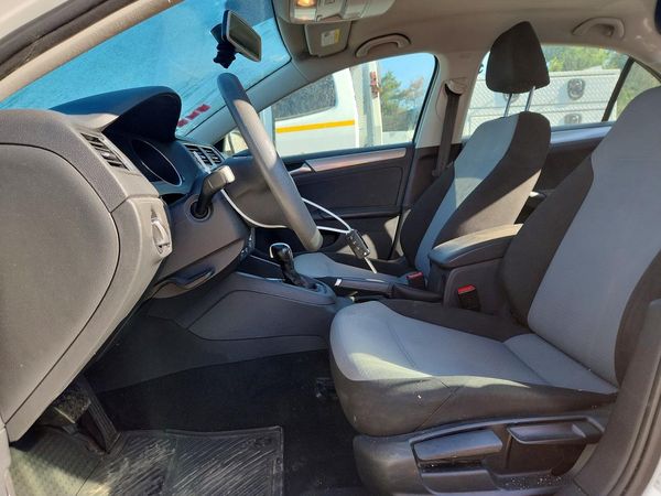 2017 VOLKSWAGEN JETTA