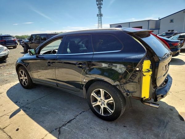 2012 VOLVO XC60