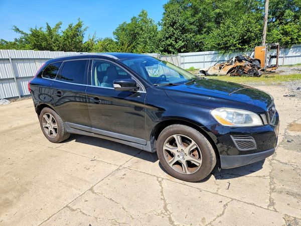 2012 VOLVO XC60