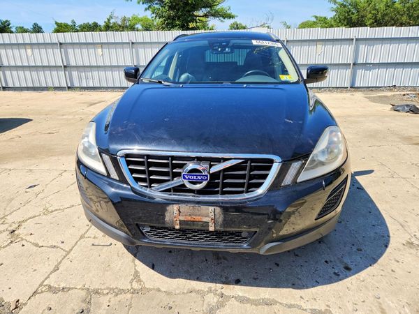 2012 VOLVO XC60