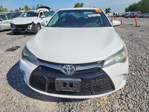 2015 TOYOTA CAMRY