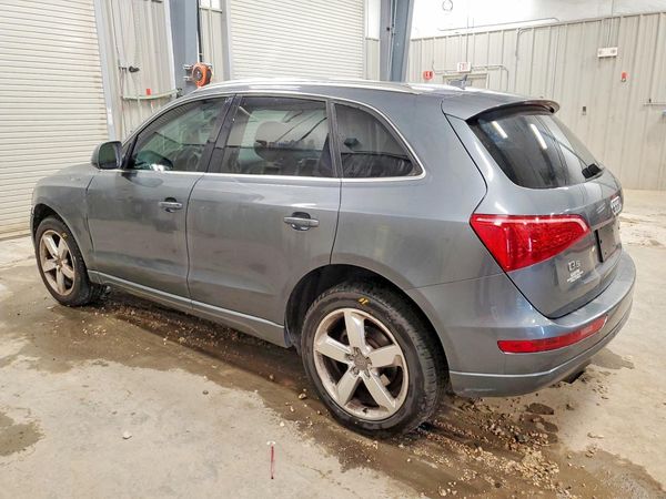 2012 AUDI Q5 Premium Plus