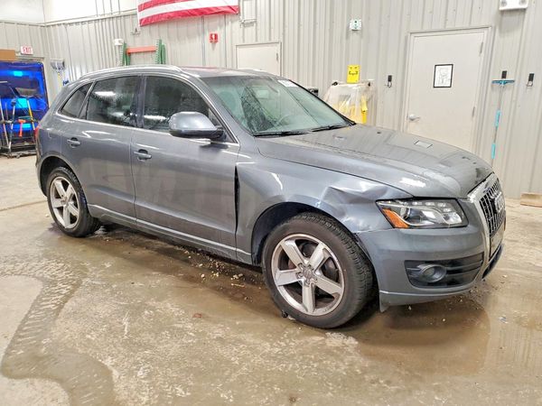 2012 AUDI Q5 Premium Plus