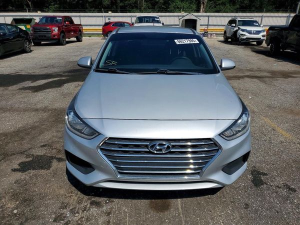 2019 HYUNDAI ACCENT SE and SEL