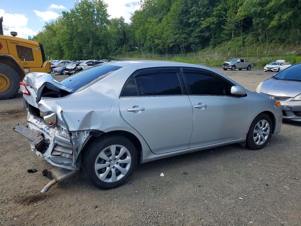 2013 TOYOTA COROLLA