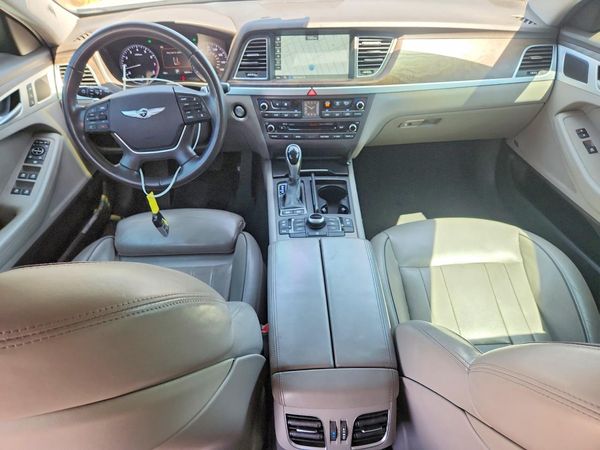 2017 GENESIS G80