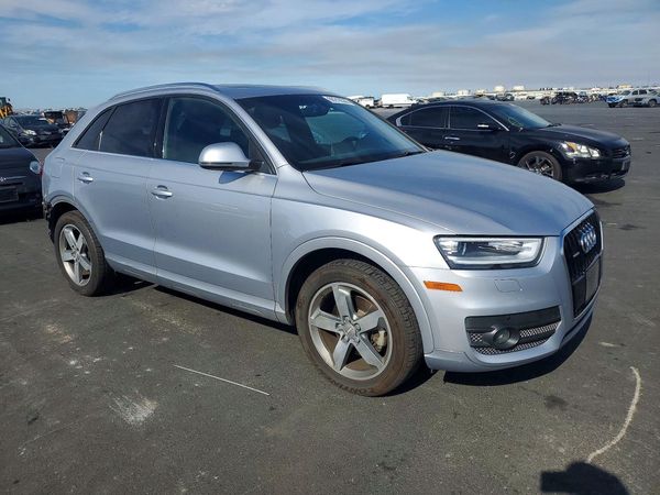 2015 AUDI Q3