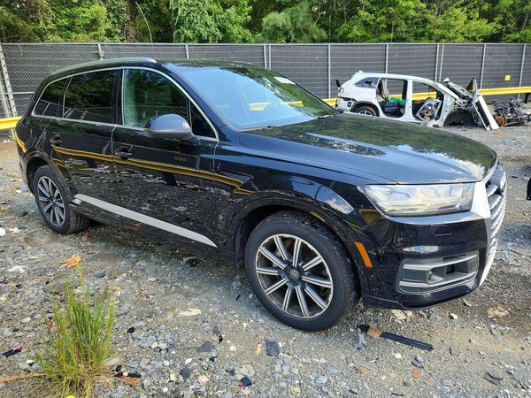 2017 AUDI Q7 quattro Premium Plus