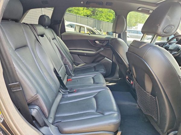 2017 AUDI Q7 quattro Premium Plus