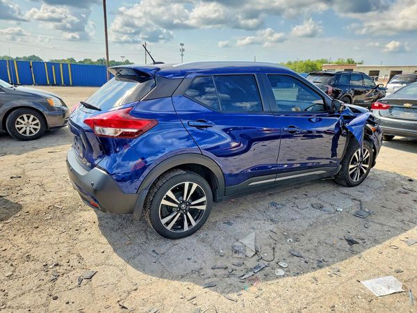 2020 NISSAN KICKS