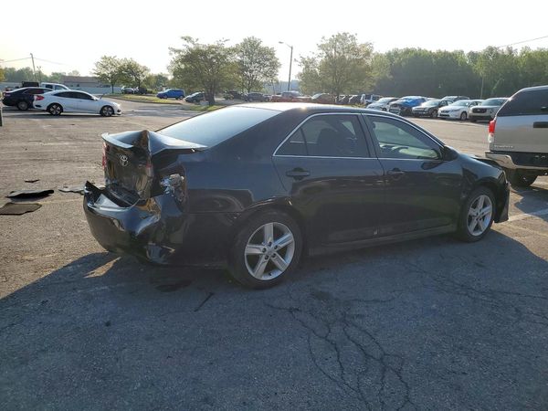 2013 TOYOTA CAMRY