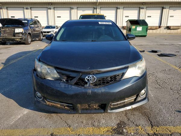 2013 TOYOTA CAMRY