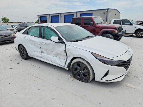 2021 HYUNDAI ELANTRA SEL