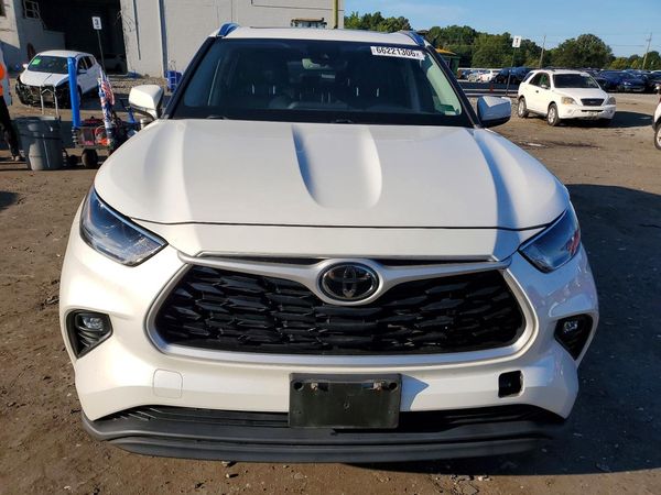 2021 TOYOTA HIGHLANDER