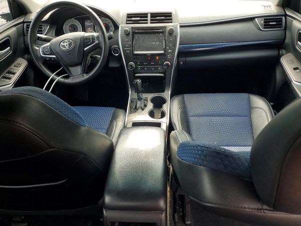 2016 TOYOTA CAMRY