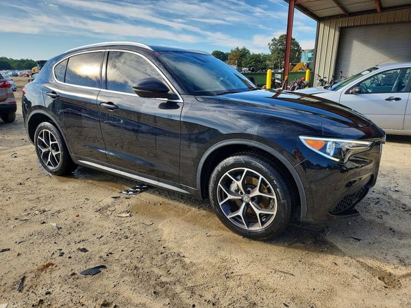 2018 ALFA ROMEO STELVIO