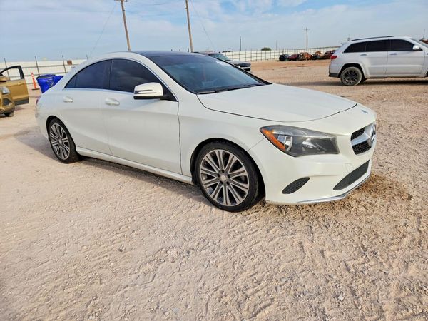 2017 MERCEDES-BENZ CLA-CLASS CLA250 — Passenger 3/4